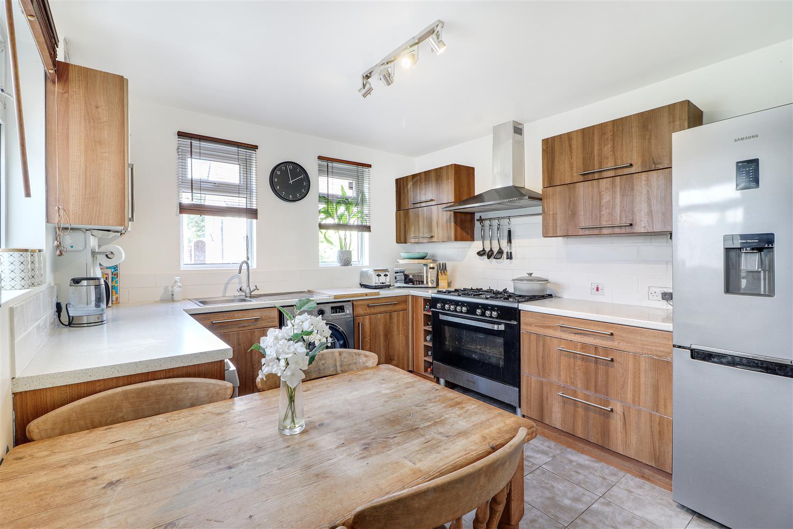 3 bedroom End of Terrace House for sale in Tonbridge