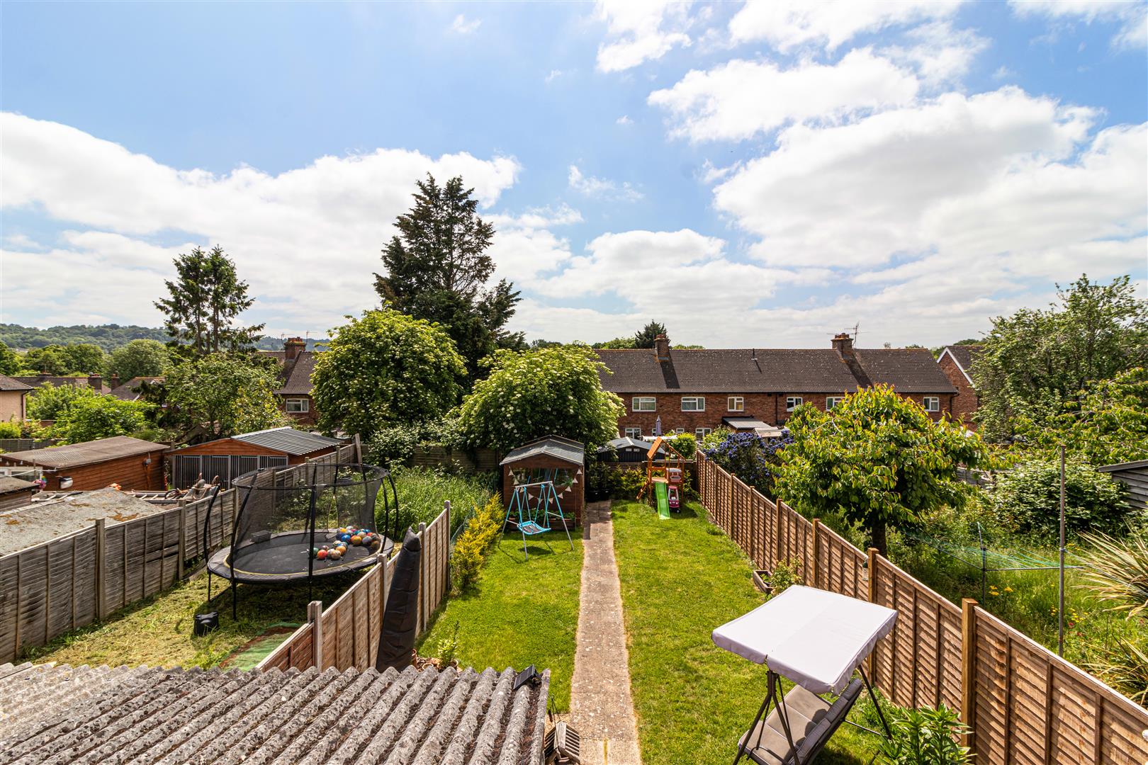 3 bedroom End of Terrace House for sale in Tonbridge