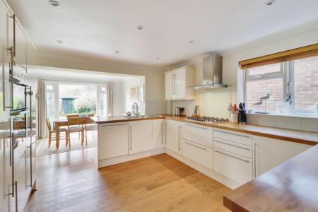 Kitchen / Dining Room