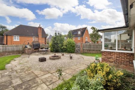 Terrace & Outdoor Kitchen