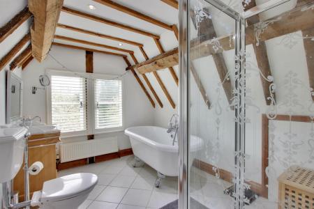 En-Suite Bathroom