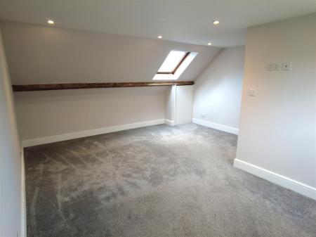 Bedroom 5-1.JPG