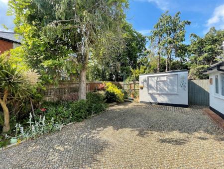 Parking/Driveway