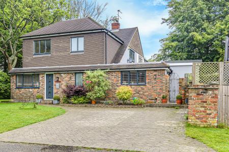 1.  Fairlawn, Viewlands Avenue, Westerham, TN16 2J