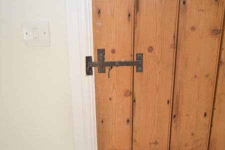 Latch.jpg