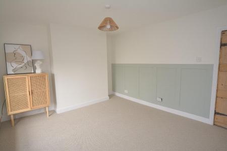Bedroom 1 2.jpg
