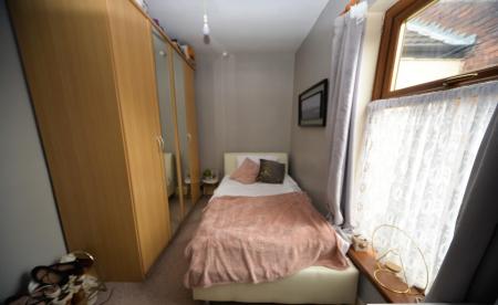 Bed 3.jpg
