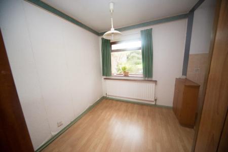 Dining area to kitchen.jpg