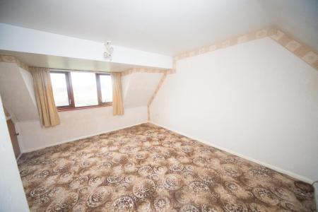 Bed 1 first floor.jpg