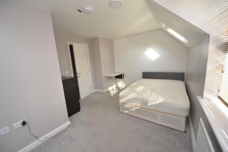 bed 1 2 .jpg
