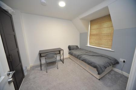 BED 2.jpg
