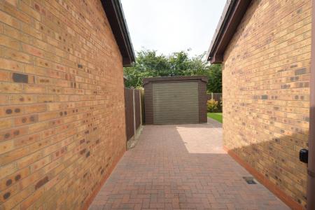 Garage.jpg