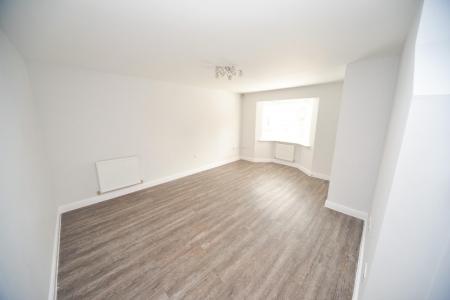 Lounge 2.jpg
