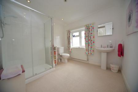 1st Floor Shower Room .jpg