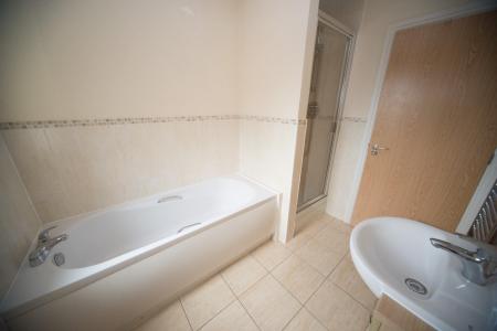 En suite 1.jpg
