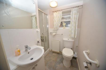 Shower Room.jpg