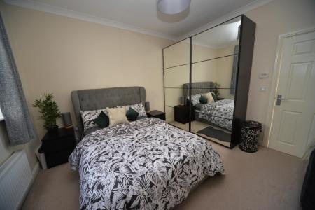 Bed 1 2.jpg