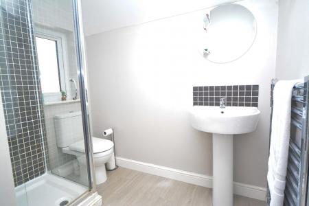 En suite.jpg