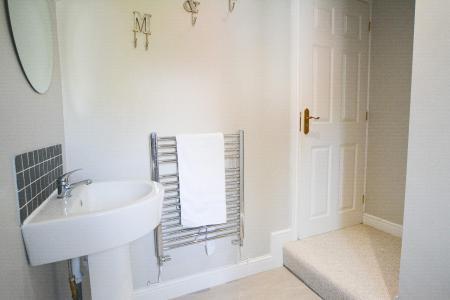 En suite 2.jpg