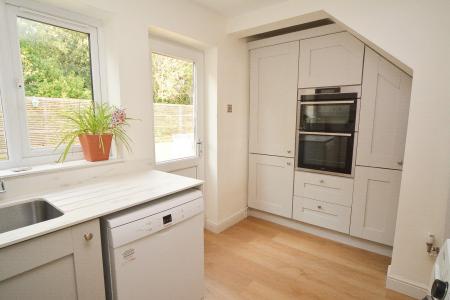 KITCHEN 2.jpg