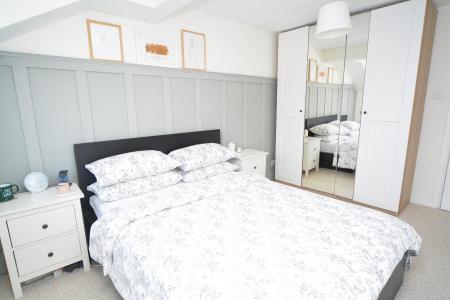 Bedroom 1 2.jpg