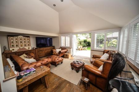 Garden room.jpg