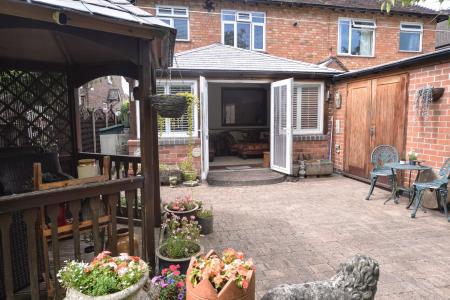 Patio to the house.jpg