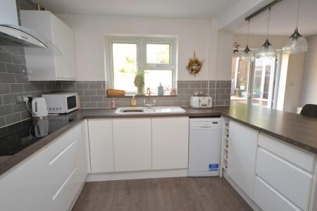 Kitchen close up.jpg