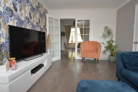 Lounge 2.jpg