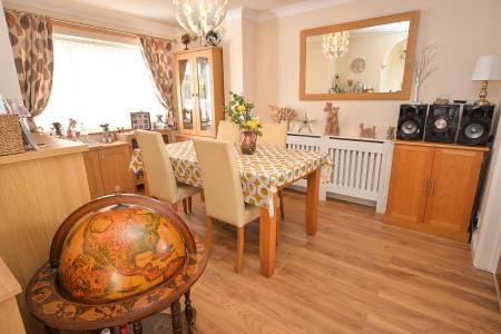 Dining room.jpg