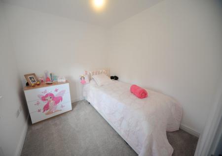Bedroom 4.jpg