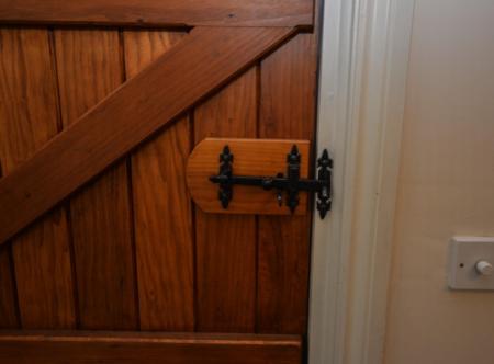 Latch.jpg