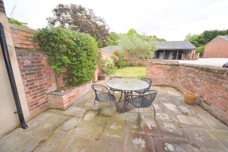Patio and garden to front.jpg