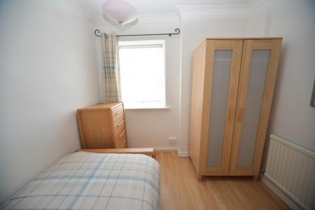 Bed 3 2.jpg