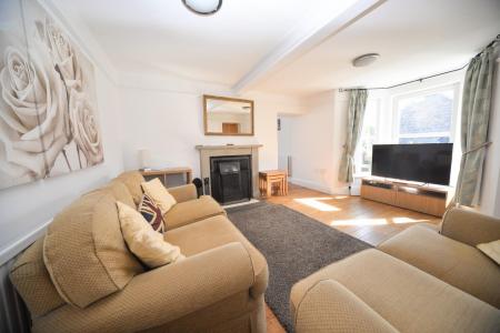 Sitting Room 1.jpg
