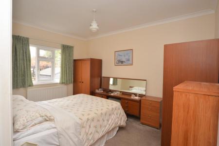 Bed 3.jpg