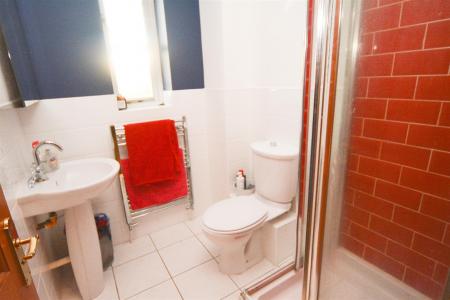 Shower room.jpg
