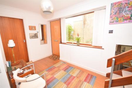 Entrance hall.jpg