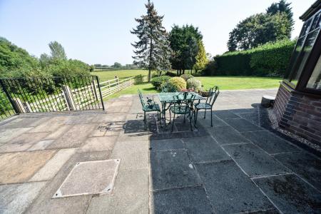 Patio and view .jpg