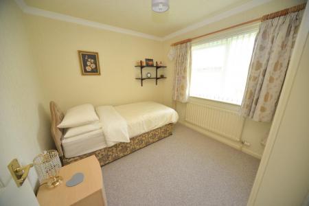 Bed 3.jpg
