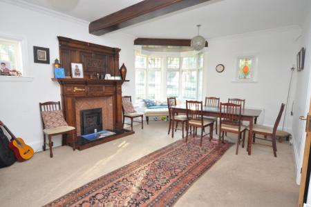 Lounge or dining room.jpg