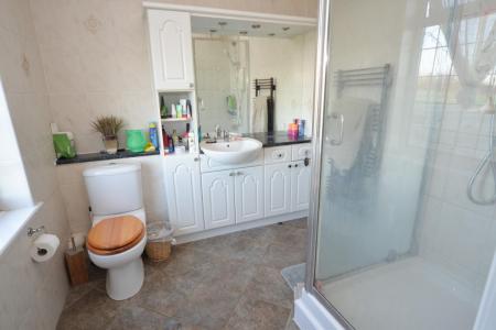 En suite.jpg