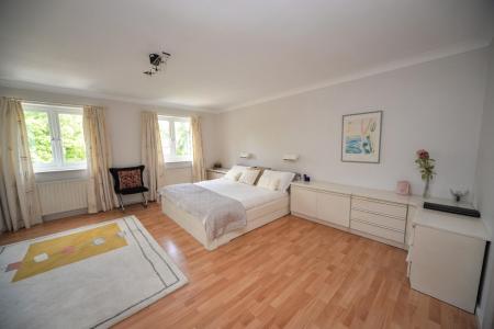 Principal bedroom.jpg