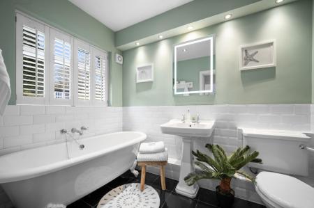 FAMILY BATH