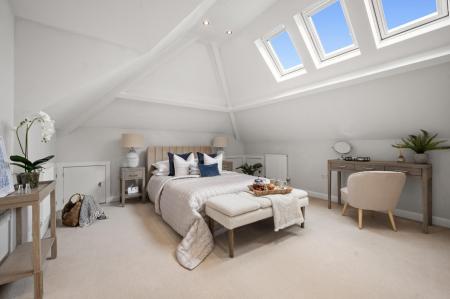 PRINCIPAL BED