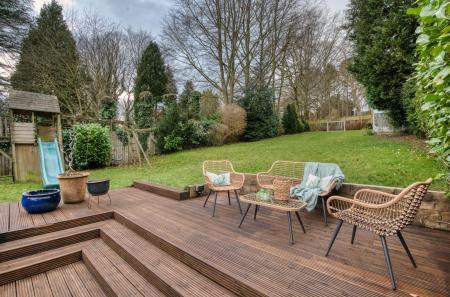 DECKED TERRACE TO GARDEN