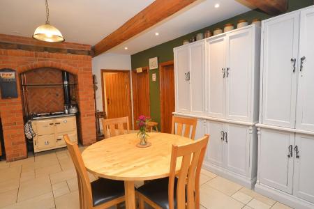 Kitchen Dining Area.jpg