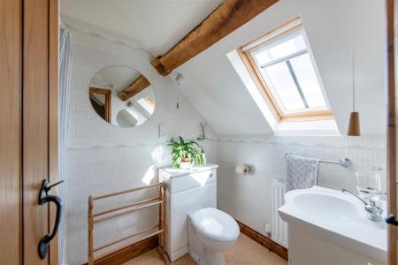 Bed Two Ensuite.jpg