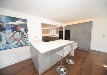 Fixed Bar in Kitchen.jpg