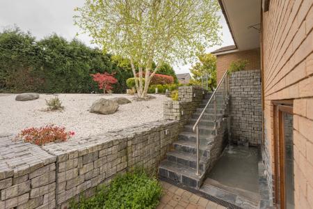 STEPS WITH WATER FEATURE AT FRONT